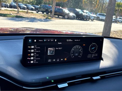 Used 2025 Genesis GV70 2.5T image 10