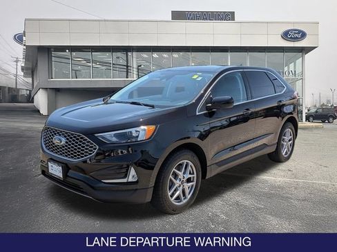 Certified 2023 Ford Edge SEL w/ Convenience Package AWD/4WD image 3