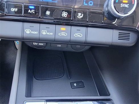 New 2025 Hyundai Elantra Hybrid FWD image 23