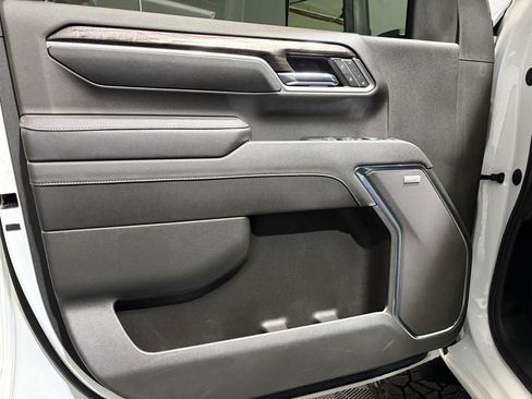 Used 2024 Chevrolet Silverado 2500 LTZ w/ LTZ Plus Package image 15