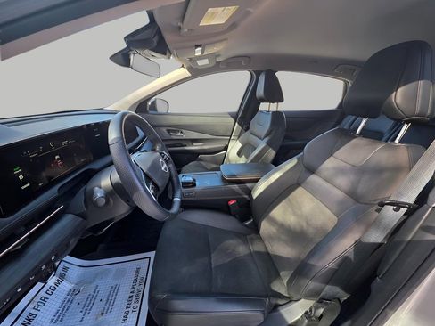 Used 2023 Nissan Ariya AWD image 17