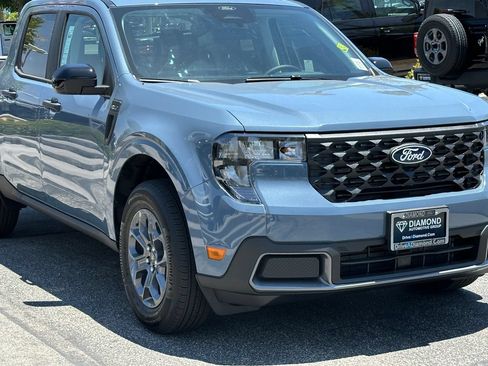 New 2026 Ford Maverick XLT w/ XLT Luxury Package FWD image 11