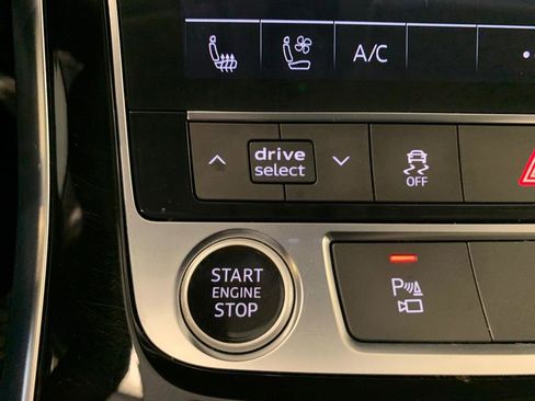 Used 2022 Audi Q7 3.0T Premium Plus w/ Premium Plus Package image 35