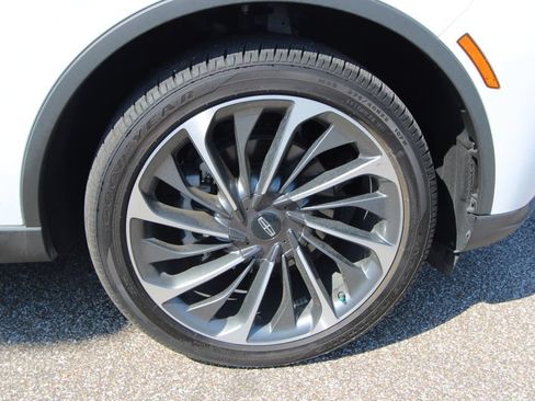Used 2025 Lincoln Aviator Reserve w/ Equipment Group 201A AWD/4WD image 11