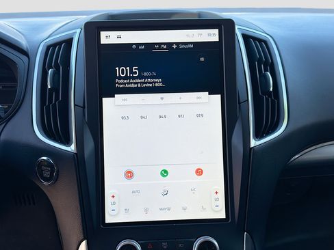 Used 2023 Ford Edge Titanium image 27