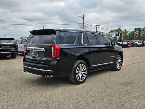 Used 2021 GMC Yukon Denali w/ Denali Premium Package image 6