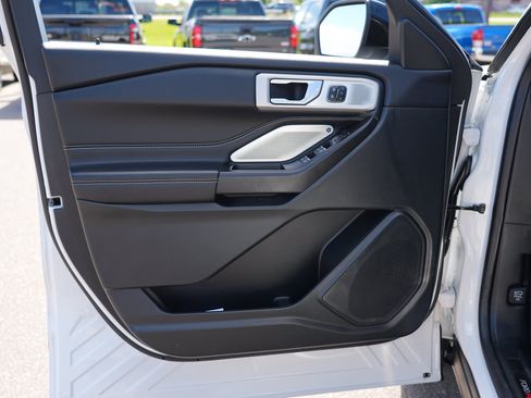 Used 2020 Ford Explorer ST w/ ST Street Pack AWD/4WD image 11