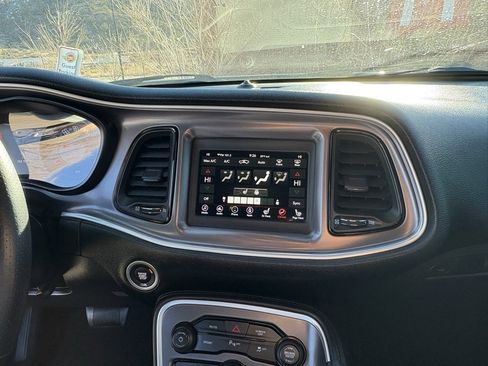 Used 2019 Dodge Challenger R/T w/ Driver Convenience Group image 17