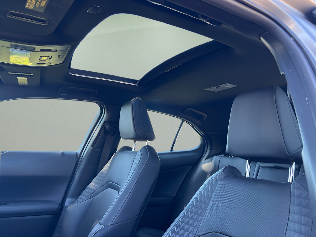 Used 2020 Lexus UX 250h w/ Premium Package AWD/4WD image 16