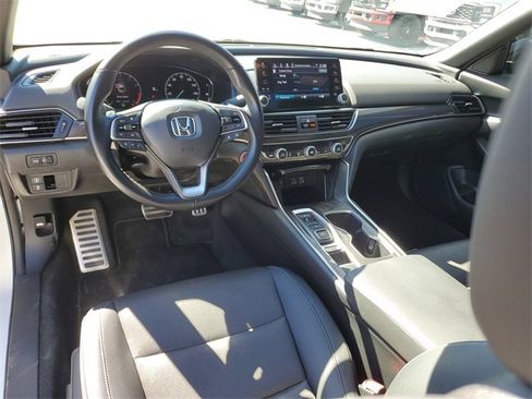 Used 2022 Honda Accord Sport image 10