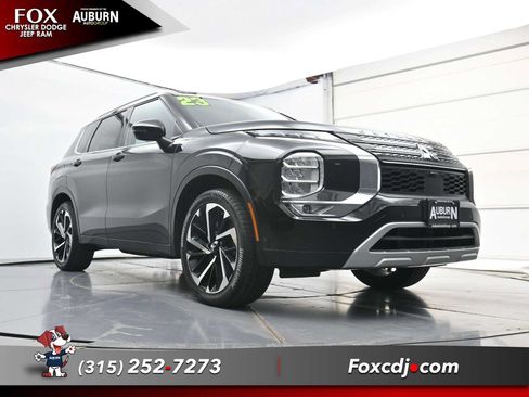 Used 2023 Mitsubishi Outlander SEL 40th Anniversary AWD/4WD image 19