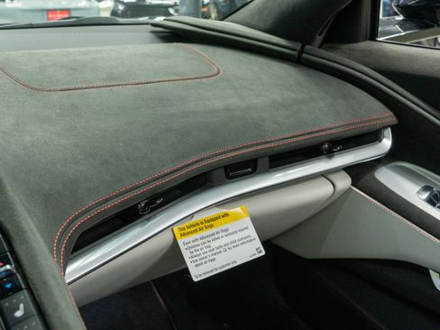 Used 2023 Chevrolet Corvette Stingray Premium Cpe w/ Z51 Performance Package image 27