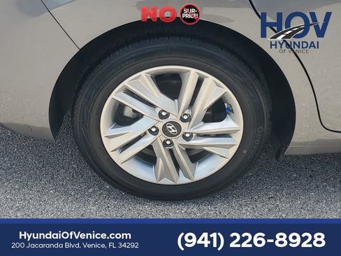 Used 2020 Hyundai Elantra SEL w/ Cargo Package (C1) FWD image 10