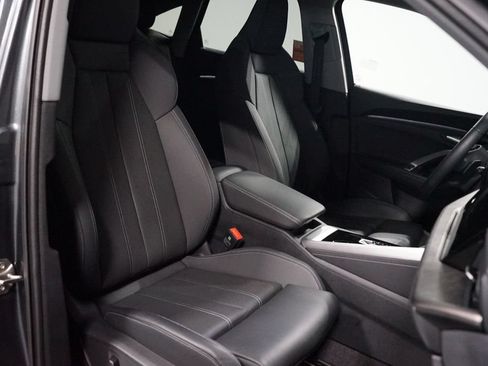 Used 2025 Audi Q5 Premium Plus AWD/4WD image 28