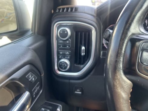 Used 2019 GMC Sierra 1500 AT4 w/ AT4 Premium Package AWD/4WD image 31