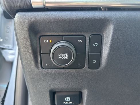 New 2025 Ford Expedition Max Platinum w/ Stealth Performance Package image 17