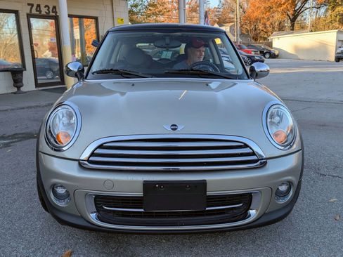Used 2011 MINI Cooper Hardtop image 8