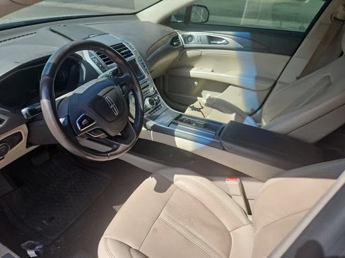 Used 2019 Lincoln MKZ Reserve FWD image 14