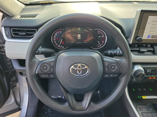 Used 2025 Toyota RAV4 XLE w/ Convenience Package FWD image 20