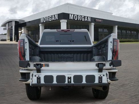 New 2026 GMC Sierra 2500 AT4 w/ AT4 Premium Plus Package AWD/4WD image 8