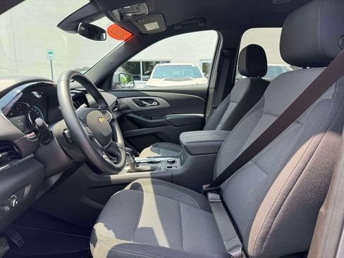 Used 2023 Chevrolet Traverse LT AWD/4WD image 15