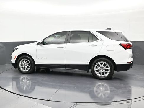 Used 2024 Chevrolet Equinox LT FWD image 2