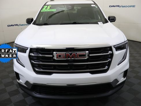 Certified 2025 GMC Acadia Elevation AWD/4WD image 14