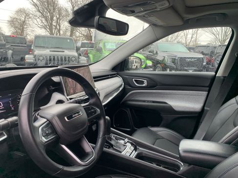 Used 2022 Jeep Compass Latitude w/ Sun and Sound Group image 14