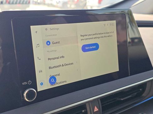 Certified 2026 Toyota Prius XLE FWD image 28