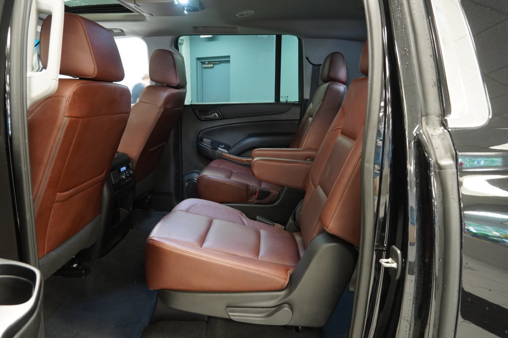 Used 2020 Chevrolet Suburban Premier w/ Premier Plus Edition AWD/4WD image 31