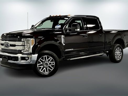 Used 2019 Ford F250 Lariat w/ FX4 Off-Road Package image 2