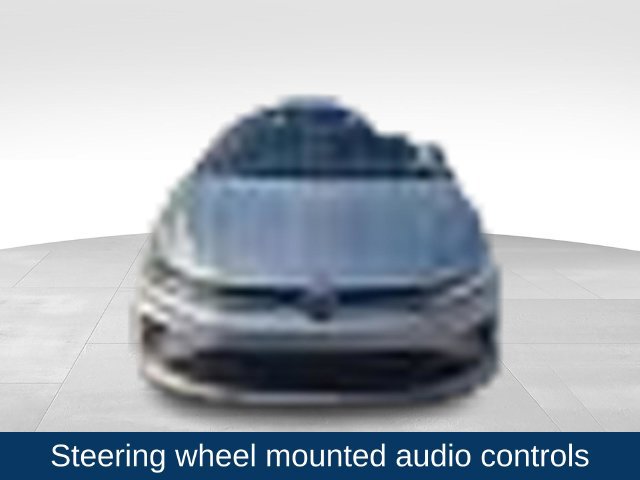 Used 2025 Volkswagen Jetta SE w/ Sunroof Package FWD image 14