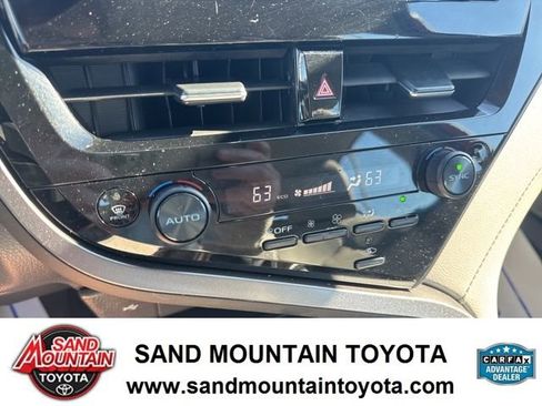 Used 2023 Toyota Camry SE image 21