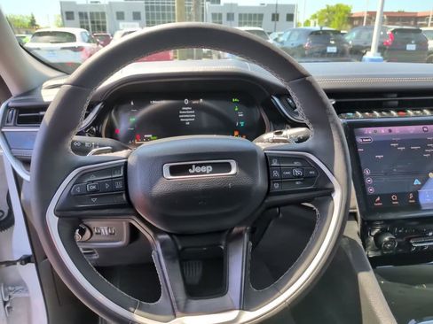 Used 2022 Jeep Grand Cherokee Limited 4xe w/ MOPAR Finishing Package AWD/4WD image 27