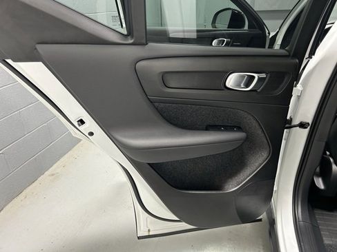 Certified 2024 Volvo XC40 Recharge Ultimate w/ Protection Package Premier image 9