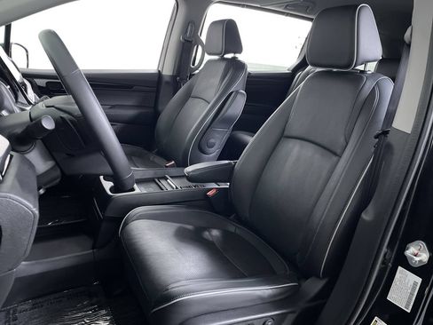 Used 2023 Honda Odyssey Elite image 12