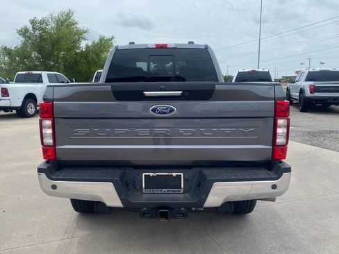 Used 2021 Ford F250 Lariat w/ Lariat Value Package AWD/4WD image 4