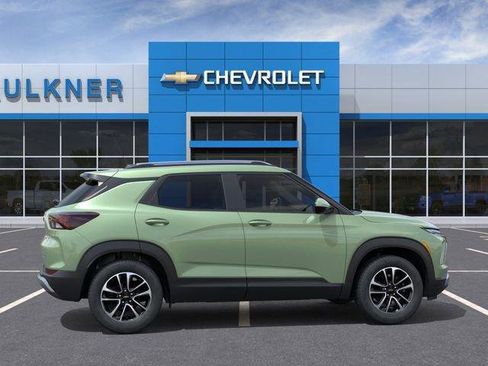 New 2026 Chevrolet TrailBlazer LT w/ LT Cold Weather Package AWD/4WD image 5