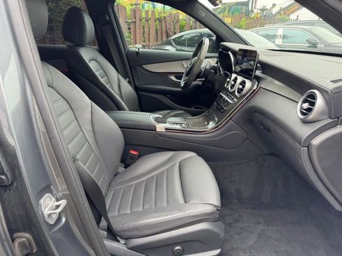Used 2021 Mercedes-Benz GLC 43 AMG 4MATIC image 28