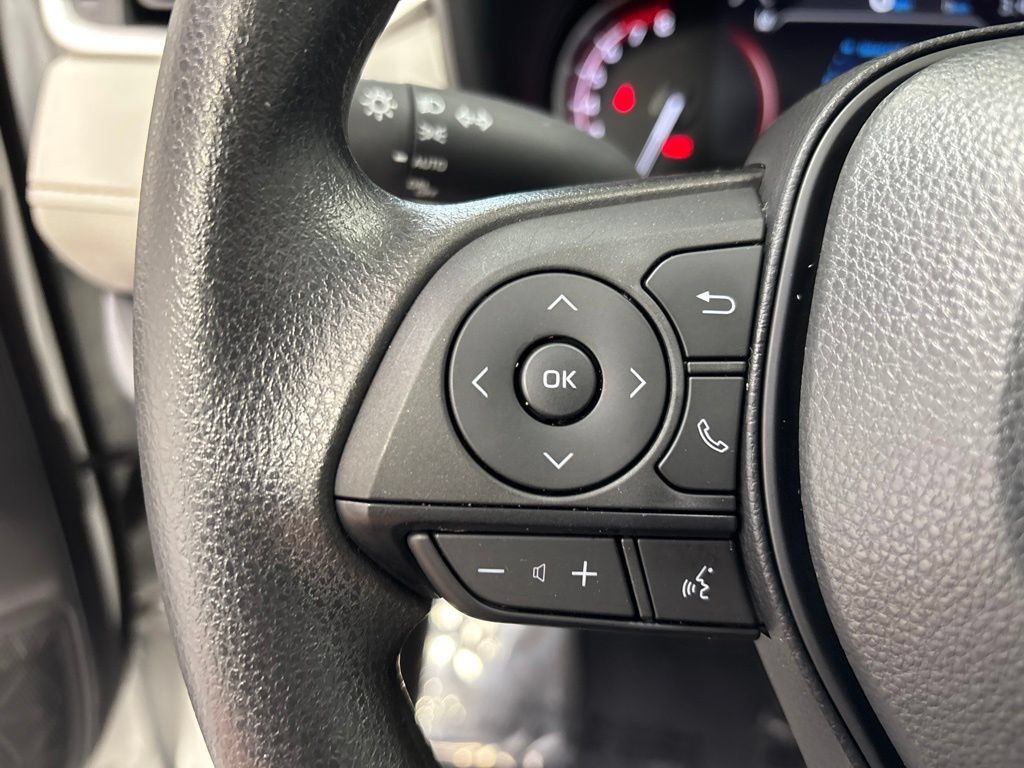 Used 2023 Toyota RAV4 XLE w/ Convenience Package AWD/4WD image 15