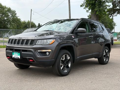 Used 2018 Jeep Compass Trailhawk w/ Cold Weather Group AWD/4WD image 4