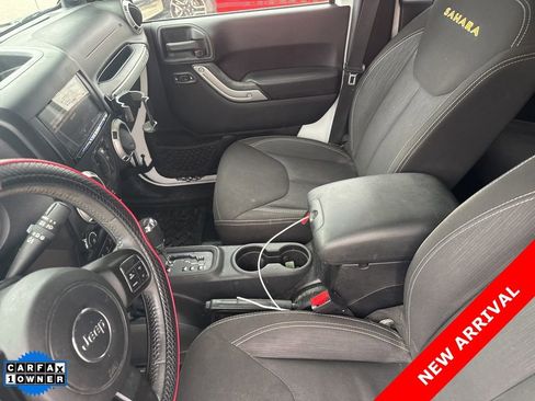 Used 2014 Jeep Wrangler Unlimited Sahara image 6