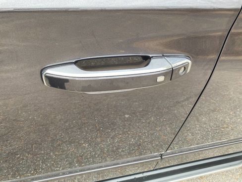 Used 2017 Chevrolet Tahoe Premier image 11