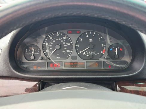 Used 2004 BMW 325i Sedan RWD image 13
