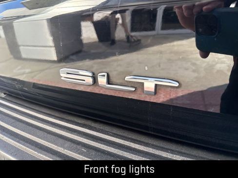 Used 2024 GMC Yukon SLT image 9