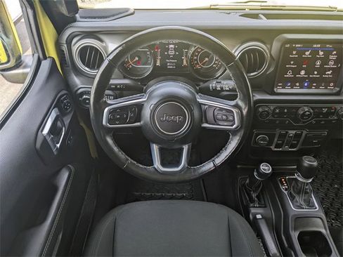 Certified 2022 Jeep Wrangler Unlimited Sahara w/ Cold Weather Group image 10