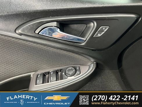 Used 2021 Chevrolet Malibu LT FWD image 21