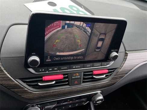 Used 2021 Nissan Altima 2.5 Platinum image 14