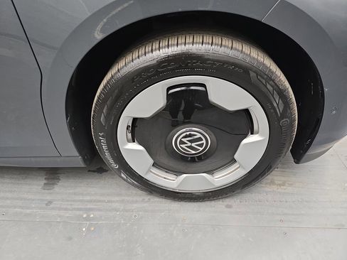 Used 2025 Volkswagen ID. Buzz Pro S Plus image 11