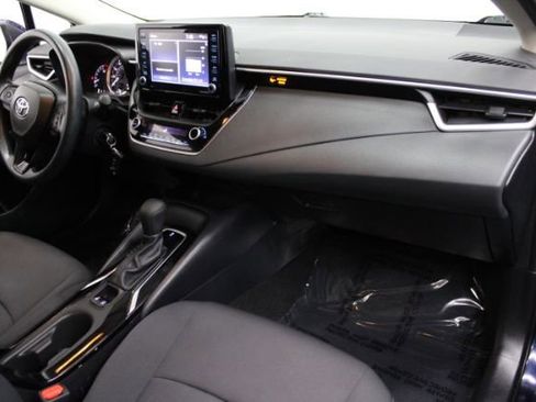 Used 2022 Toyota Corolla LE image 24